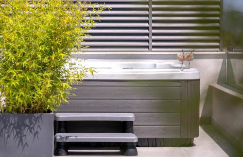 Exclusive Seafront Suite with jacuzzi - Foto 17