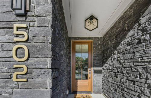 Modern 4BR Uptown Oasis! - Foto 30