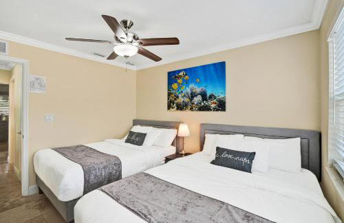 Deluxe Home Heated Pool & Jetted Tub near Beach - Foto 28