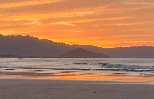 SUÍTE PRIVATIVA RIVIERA & ITAGUARÉ 100mts de 2 praias! - Foto 15