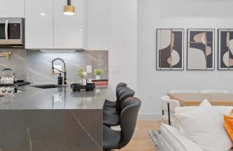 Luxury 3BR Backyard Oasis Close to NYC FirePit - Foto 18