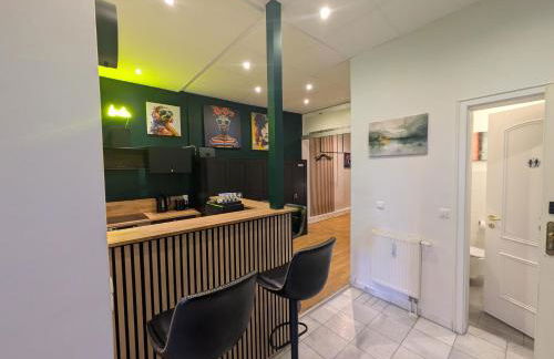 Munich Apartment 110 qm with 3 Bedrooms very cetral location 1 to 10 Guests - Foto 26