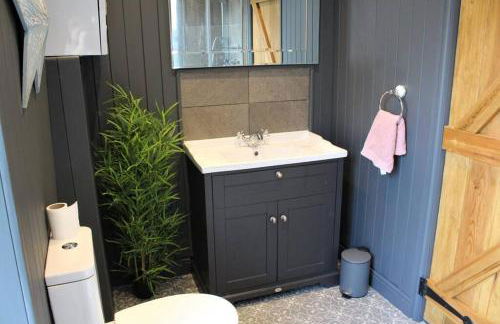 Caterpillar Cottage, tucked away in Kelbrook - Foto 10