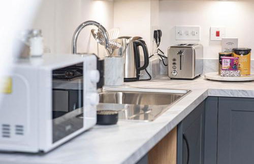 Solid Mirror Modern Riverside Home, Doncaster - Foto 31