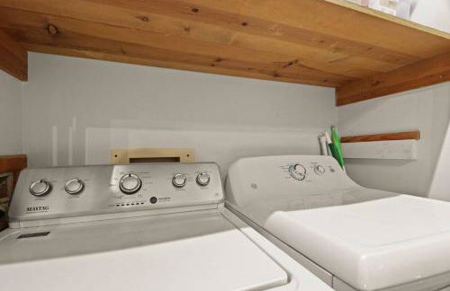 Cozy Mountain Chalet With Hot Tub Outdoor Movie Screen And Fire Place - Foto 43