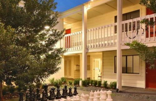 Dreamy Outdoor Space New Design in Renovated Apt - Foto 41