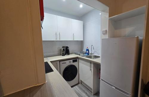 Comfy Semi-Central Stay near Entertainment Park - Foto 12