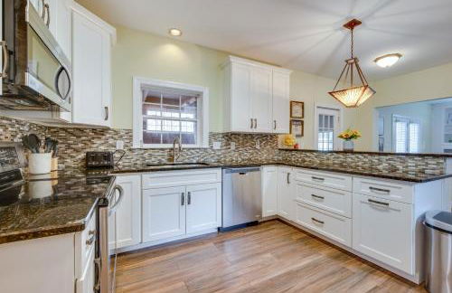 Spacious Mooresville Home with Lake Norman View! - Foto 13