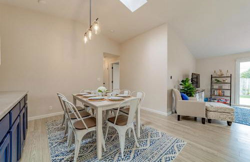 Cozy Home, Close to Ocean and Redwoods - Photo 11