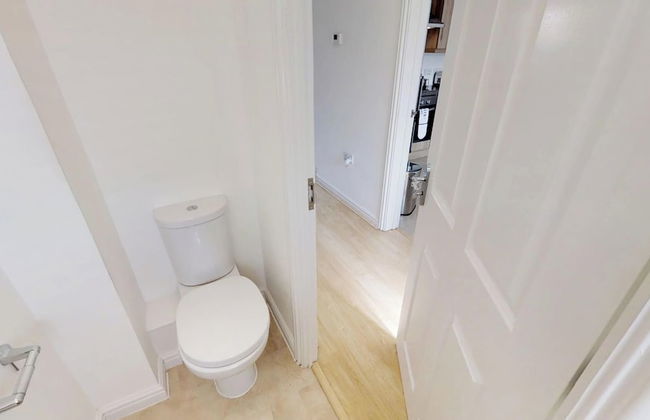 Stayzo Cole Green Lane - Free Parking - Foto 10