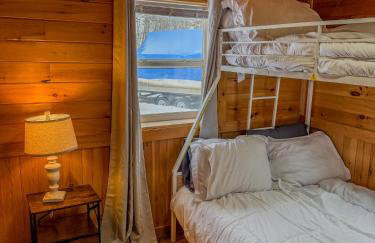 Pine and Paddle Cottage on Black Lake - Foto 11