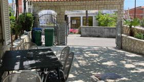 Ivan's Holiday Oasis - Foto 1