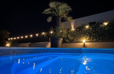 Sunluxvilla 4BR Heated Pool Jacuzzi Sauna - self check in - Photo 4