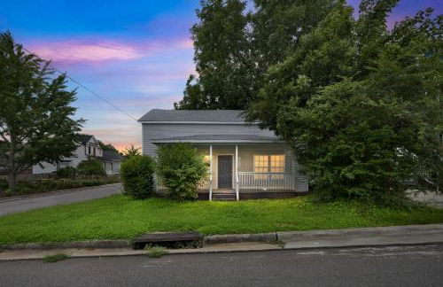 Quiet Family Home - Downtown, Pet Friendly, 4 Beds - Foto 4