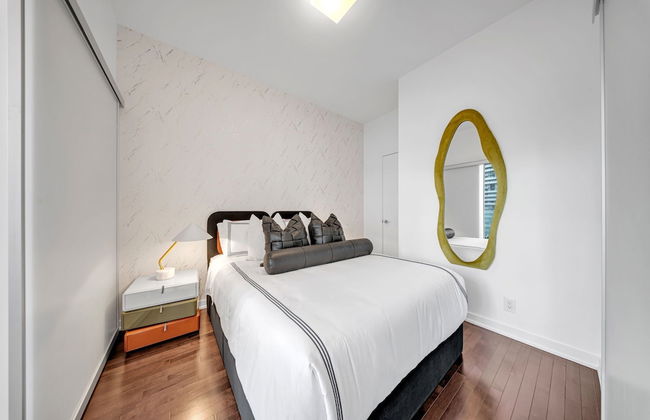 The Harbour Toronto - Photo 22