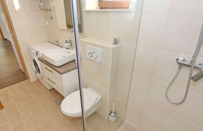 Villa in Prkos With Private Pool and Sea Nearby - Foto 16