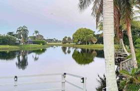 Modern Lakefront Home - Foto 38