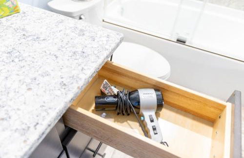 Deep Creek Retreat Hot Tub 85 inchTV all one level - Foto 48