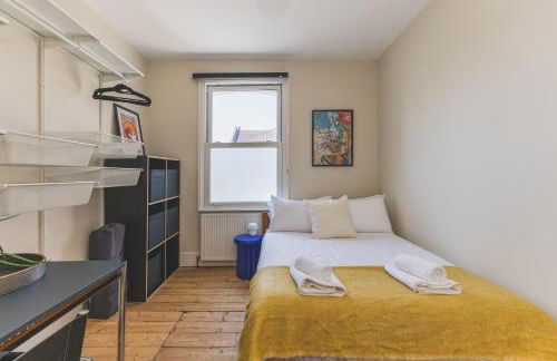 Modern Comforts in a Designer Home - Photo 16