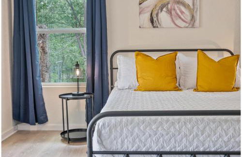 Vibrant 4BR3BA Oasis Near Happy Downtown - Foto 30