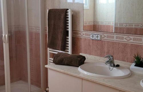 Villa Lluna Sitges 15 minutes drive from Sitges Swimming pool XXL 16 people - Foto 36