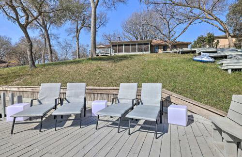 3 Mi to Dtwn! Riverfront Seguin Home w/ Sunroom - Foto 31