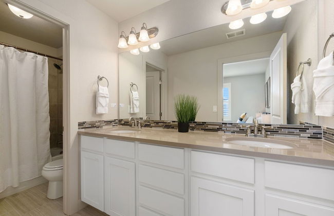 Urban Oasis near Breweries & Old Town - Free Bikes - Foto 13