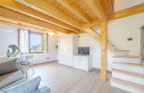 1 Bedroom Nice Home In Avegno - Foto 12