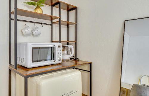 Work and Relax! Updated Walnut Creek Home with Office - Foto 15