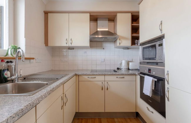 Bright, Modern One-bed With Stunning View of Thames - Foto 10