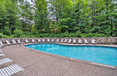 1 Mi to Nubs Nob Pet-Friendly Home with Hot Tub - Foto 31