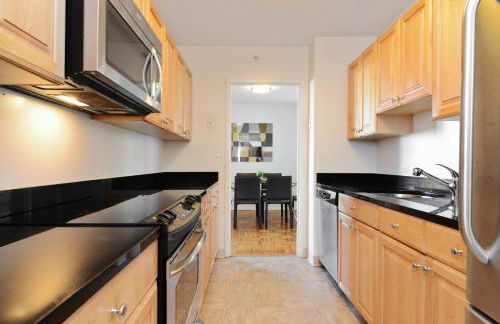 Furnished Quarters at Longfellow - Photo 4