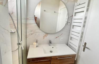 Maison de famille élégante avec piscine chauffée - 2km des plages - Foto 33