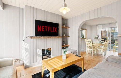 LARGE HOUSE with FREE PARKING - Foto 16