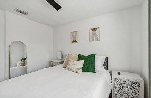 Elegant Largo Retreat, Sleeps 8, 10 Mins to Beach - Foto 29