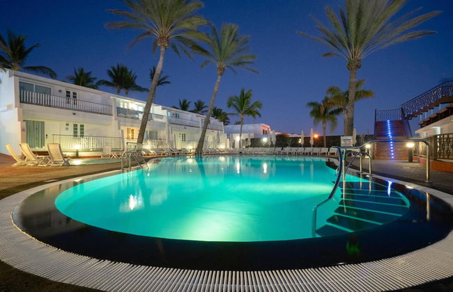 Plus Fariones Apartamentos - Photo 43