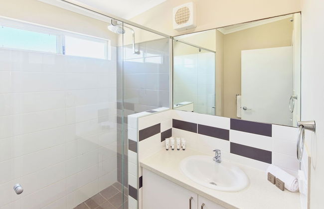 RAC Cervantes Holiday Park - Photo 33