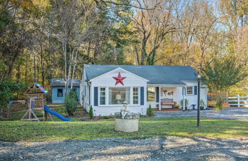 Peaceful Renovated Home with Deck on Half Acre! - Foto 25