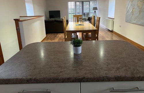 Berryhill West Steading - Peterhead - 3 bedroom 2 bathroom self-catering - Sleeps 5 - Private off-road parking - Yard & Shed - Suit Contractors - Newly Refurbished - Underfloor Heating - Drying Room - Golf Driving Range - Cafe - Extensive Footpaths - Foto 2