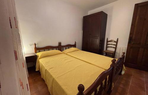 Casa con Gran Jardín Privado y Piscina Comunitaria en Torroella de Montgrí - ES-323-44 - Foto 8