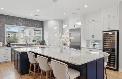 Luxury Living at its Finest 3BD Sleeps 6 - Foto 2