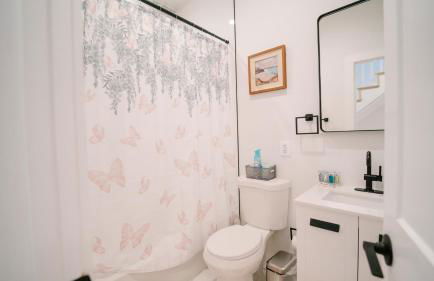 Modern 5BR DC Home Near Metro with Rooftop - Foto 15