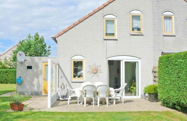 Bungalow in Breskens Near the Beach - Photo 19