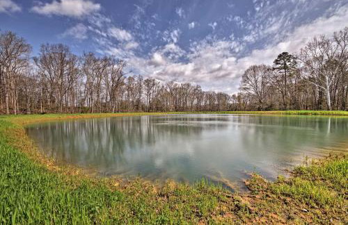 Remote Kentucky Cabin with Fire Pit and 2 Ponds - Foto 24