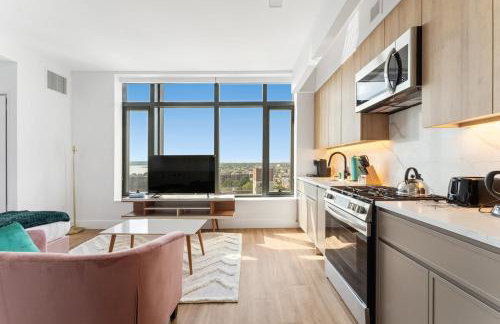 Modern Studio Oasis with High End Amenities - Photo 1