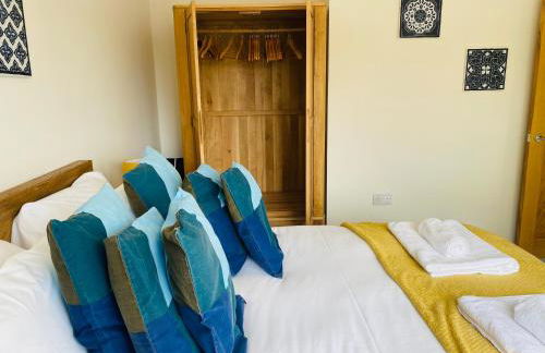 Modern Family Home with Off-Road Parking - Foto 21