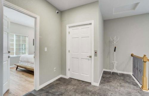 Luxury Retreat with Hot Tub Fire Pit & Forest Views - Foto 43