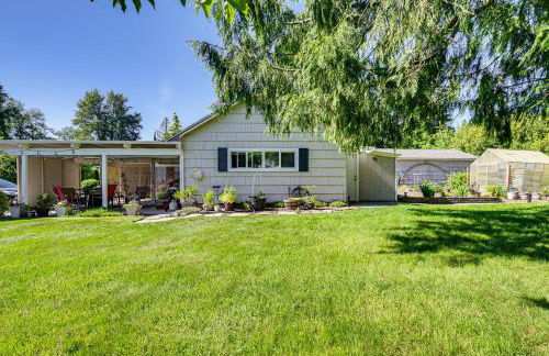 Charming Updated Retreat Walk to Lake Stevens! - Foto 26