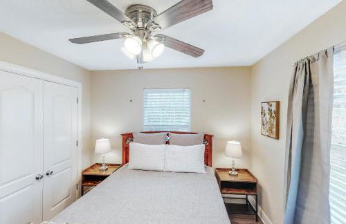 Welcoming home walkable to Steps of Alamodome & riverfront & near River Walk - Foto 14