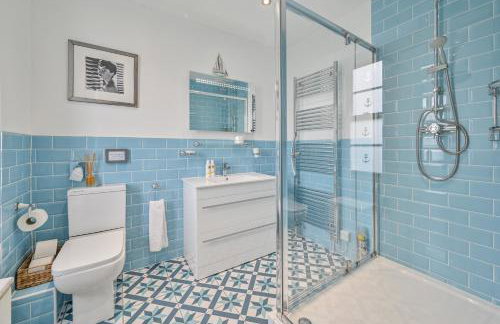 The Town House at Muntham- Luxury Holiday Home with Hot Tub - Photo 62